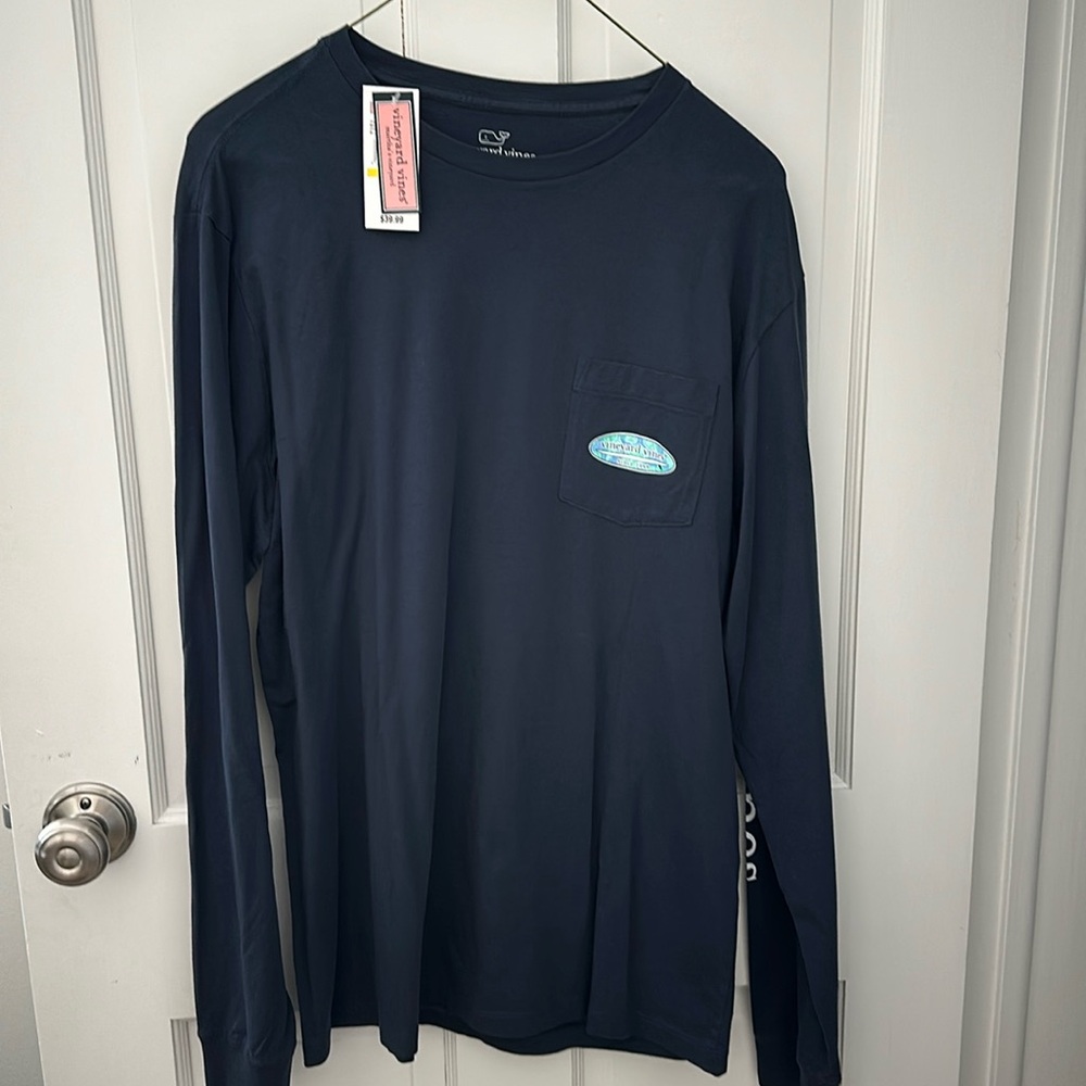 New Vineyard vines coral surf logo long sleeve size medium